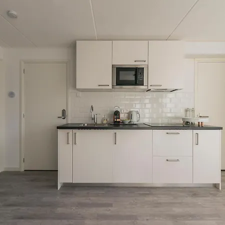 Apartment 122